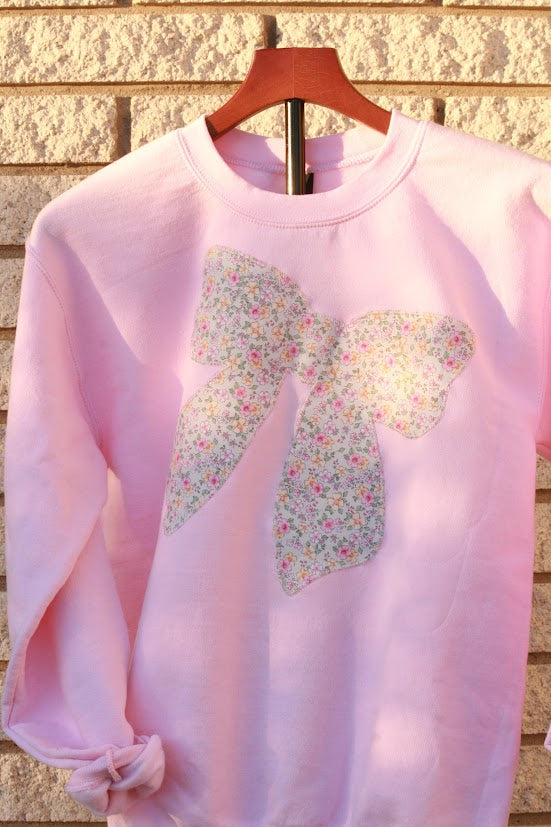 Green Floral Bow - L Crewneck